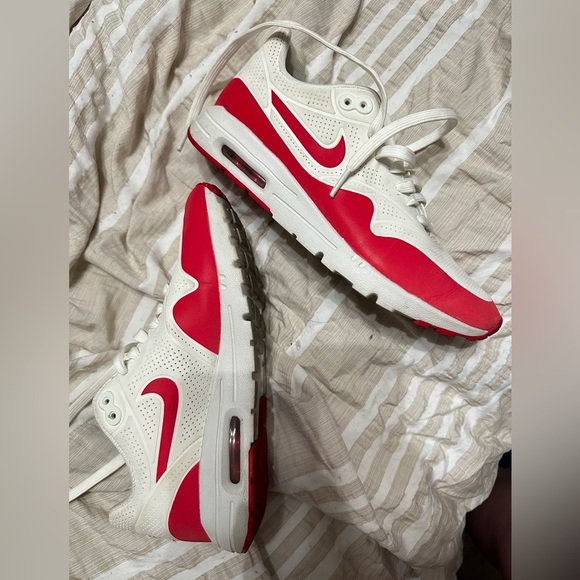 Nike Shoes - Nike Air Max 1’s Ultra Moire women’s size 6 sneakers athletic shoes white